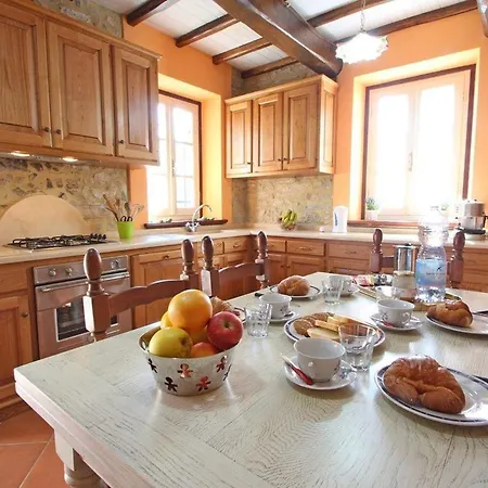 Pian D'orsina Sleeps 4