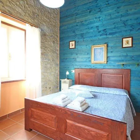 Вилла Pian D'orsina Sleeps 4 *