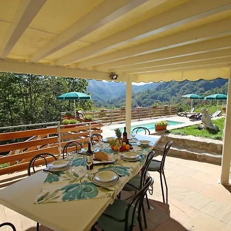 Pian D'orsina Sleeps 4 Pescaglia