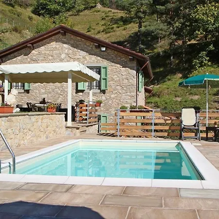 Pian D'orsina Sleeps 4 Pescaglia